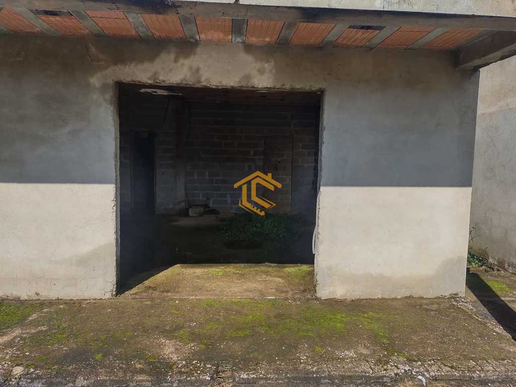 Casa em Atibaia, no bairro Jardim Shangri-Lá
