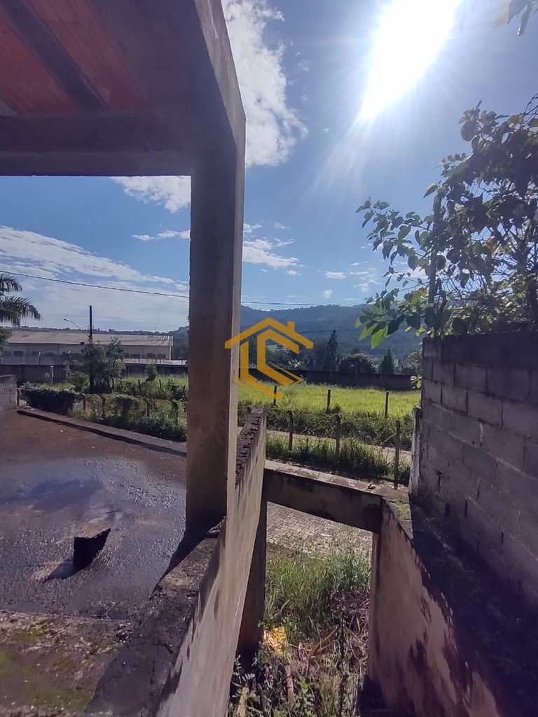 Casa em Atibaia, no bairro Jardim Shangri-Lá