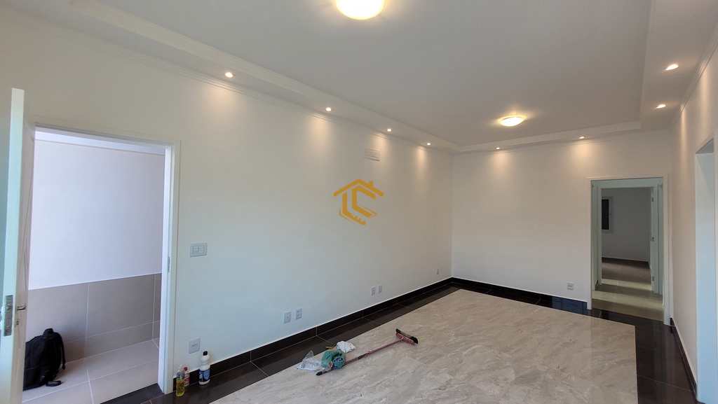 Casa em Praia Grande, no bairro Real