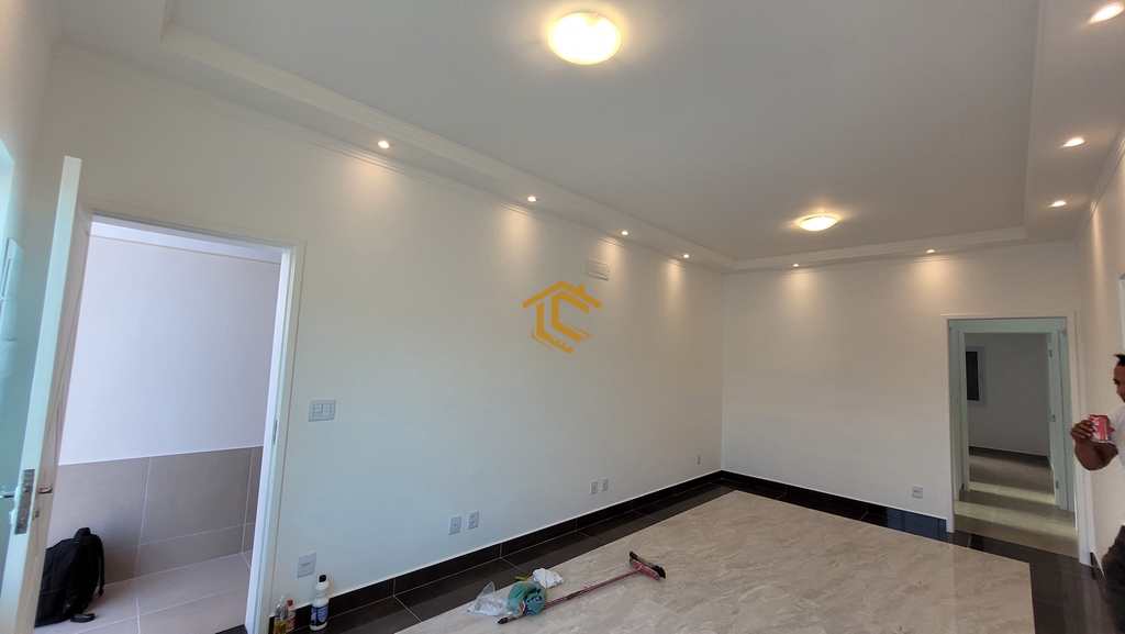 Casa em Praia Grande, no bairro Real