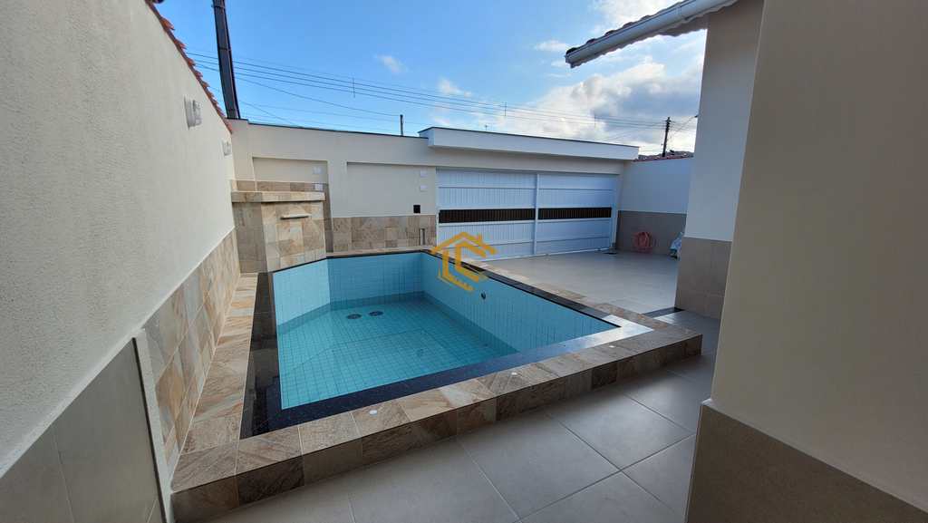 Casa em Praia Grande, no bairro Real