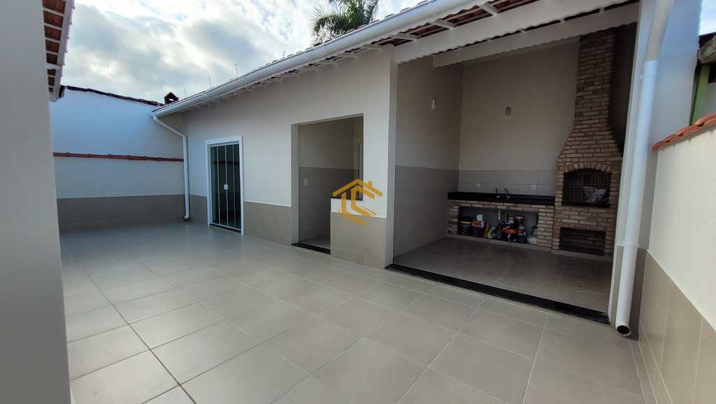 Casa em Praia Grande, no bairro Real