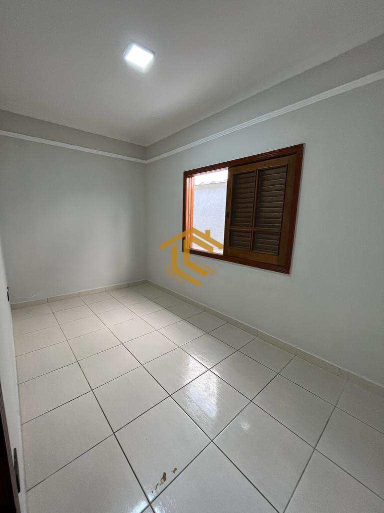 Casa em Praia Grande, no bairro Maracanã