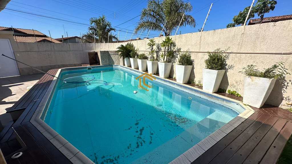Casa em Praia Grande, no bairro Real