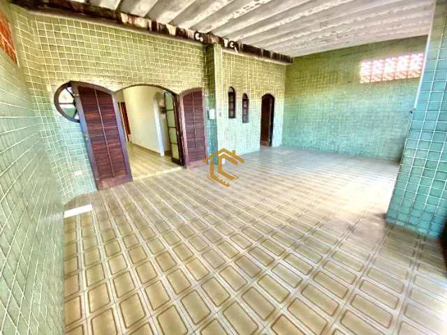 Casa em Praia Grande, no bairro Samambaia