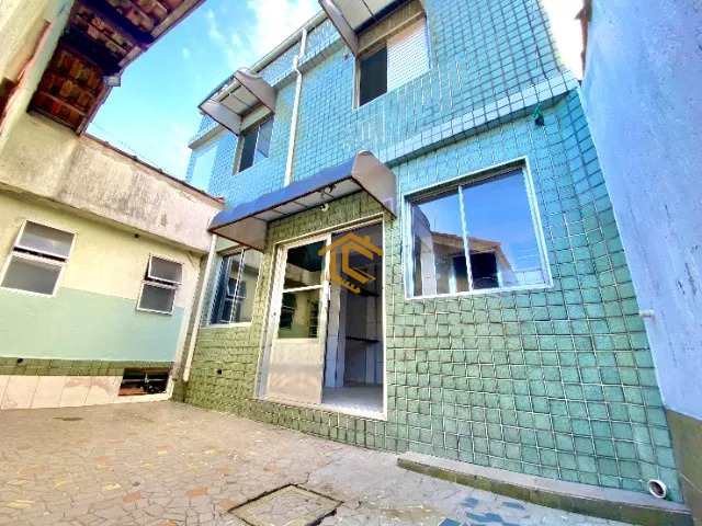Casa em Praia Grande, no bairro Samambaia