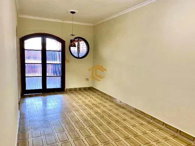 Casa em Praia Grande, no bairro Samambaia