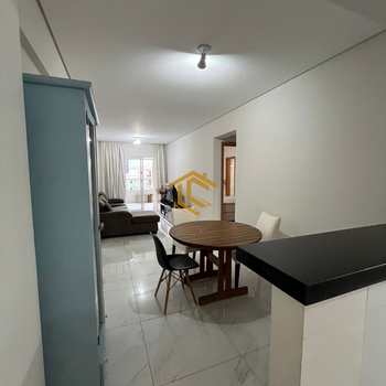Apartamento em Praia Grande, bairro Caiçara