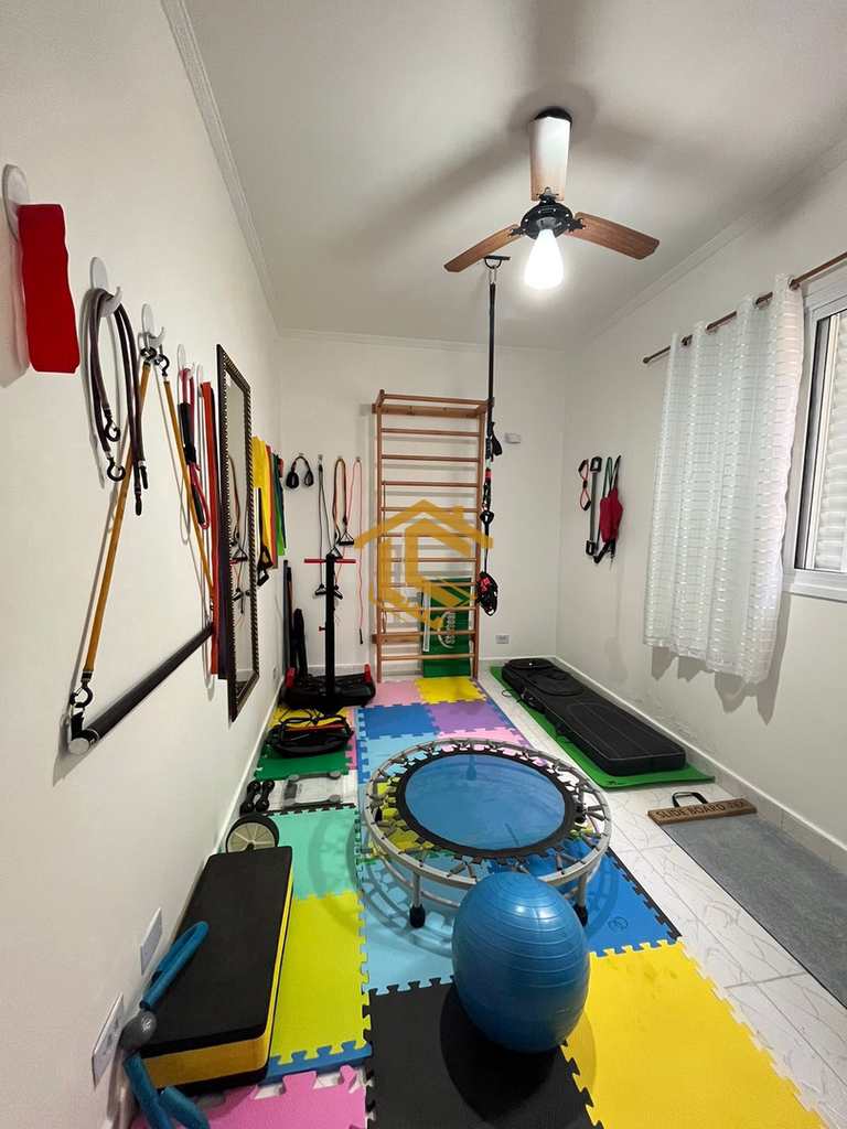 Casa em Praia Grande, no bairro Ocian
