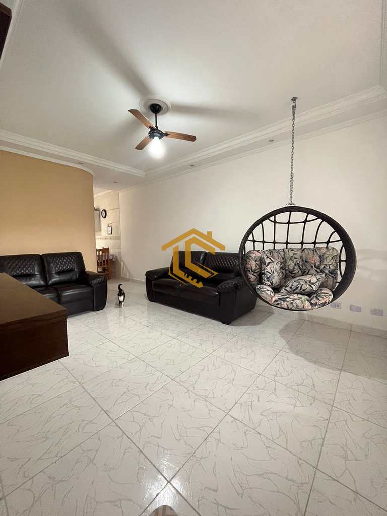 Casa em Praia Grande, no bairro Ocian