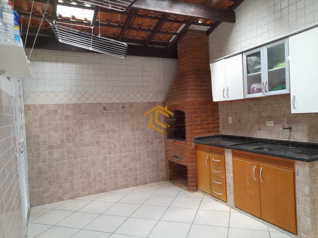 Casa em Praia Grande, no bairro Ocian