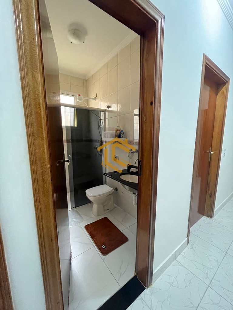 Casa em Praia Grande, no bairro Ocian