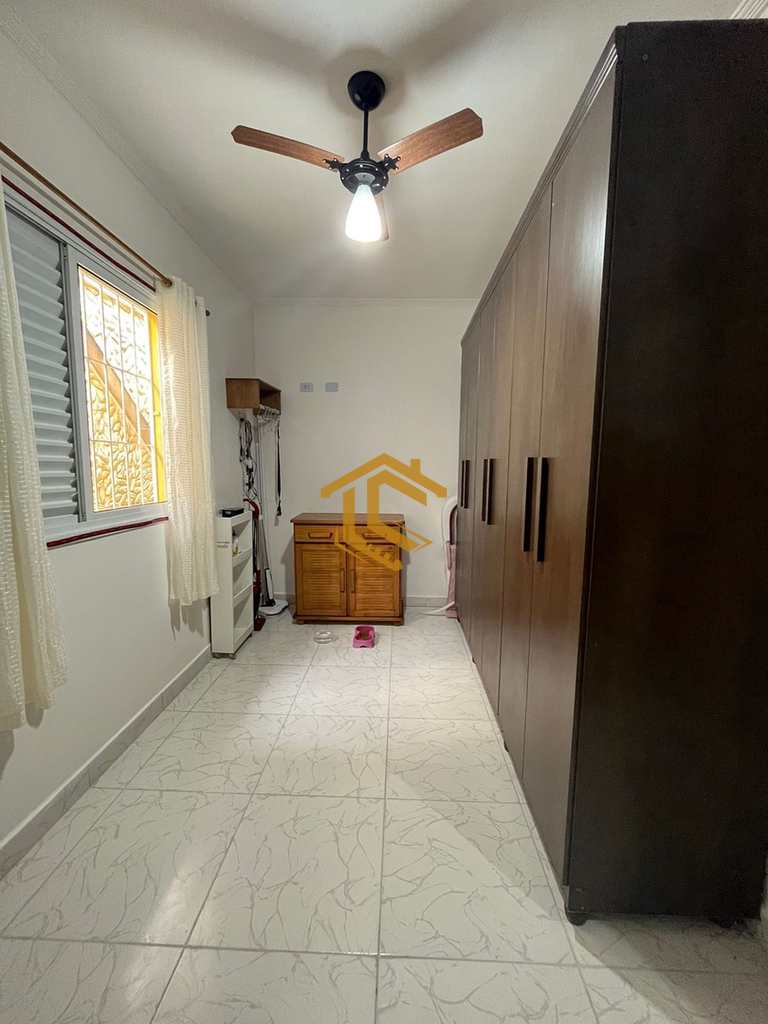 Casa em Praia Grande, no bairro Ocian
