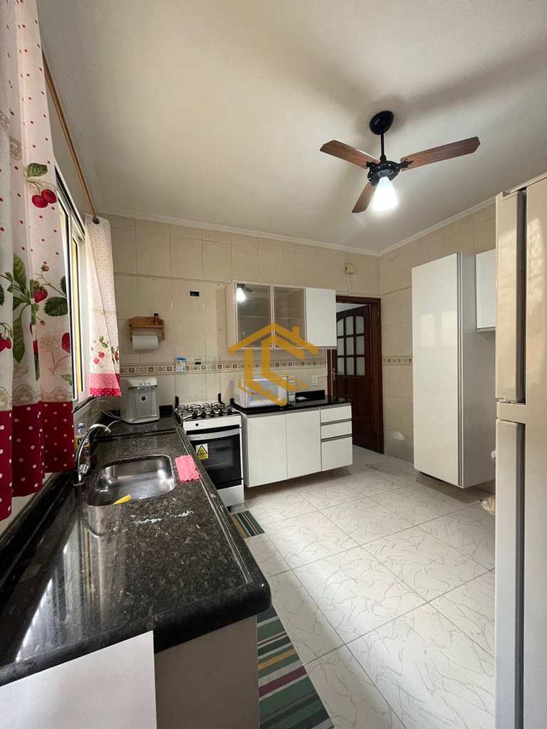 Casa em Praia Grande, no bairro Ocian