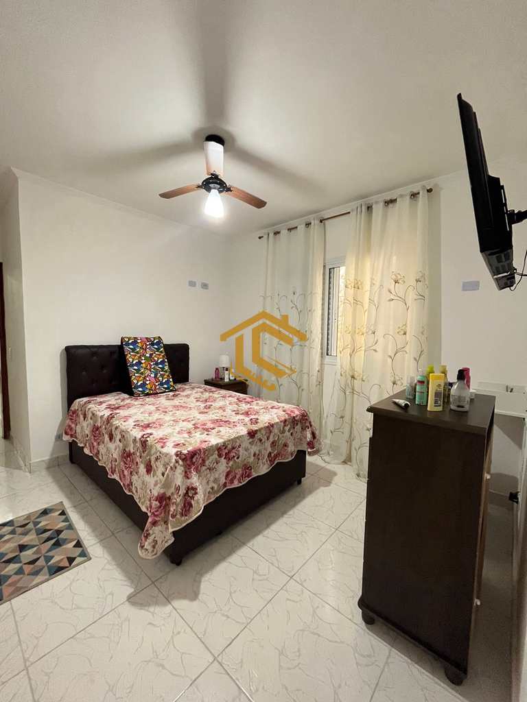 Casa em Praia Grande, no bairro Ocian