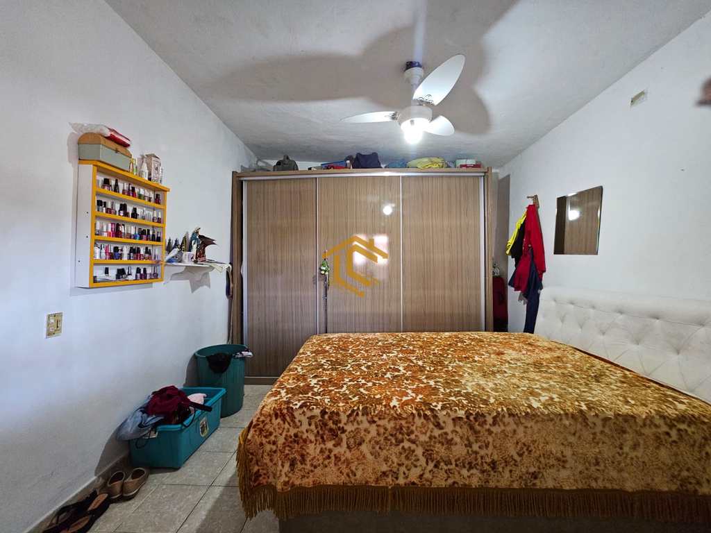 Casa em Praia Grande, no bairro Ocian