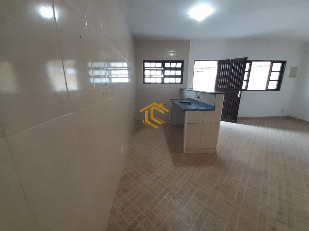 Casa em Praia Grande, no bairro Melvi
