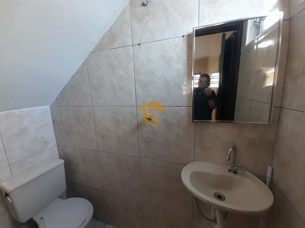 Casa em Praia Grande, no bairro Melvi