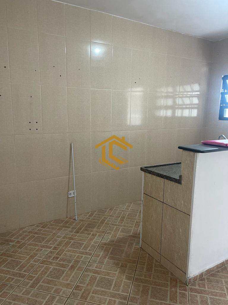 Casa em Praia Grande, no bairro Melvi
