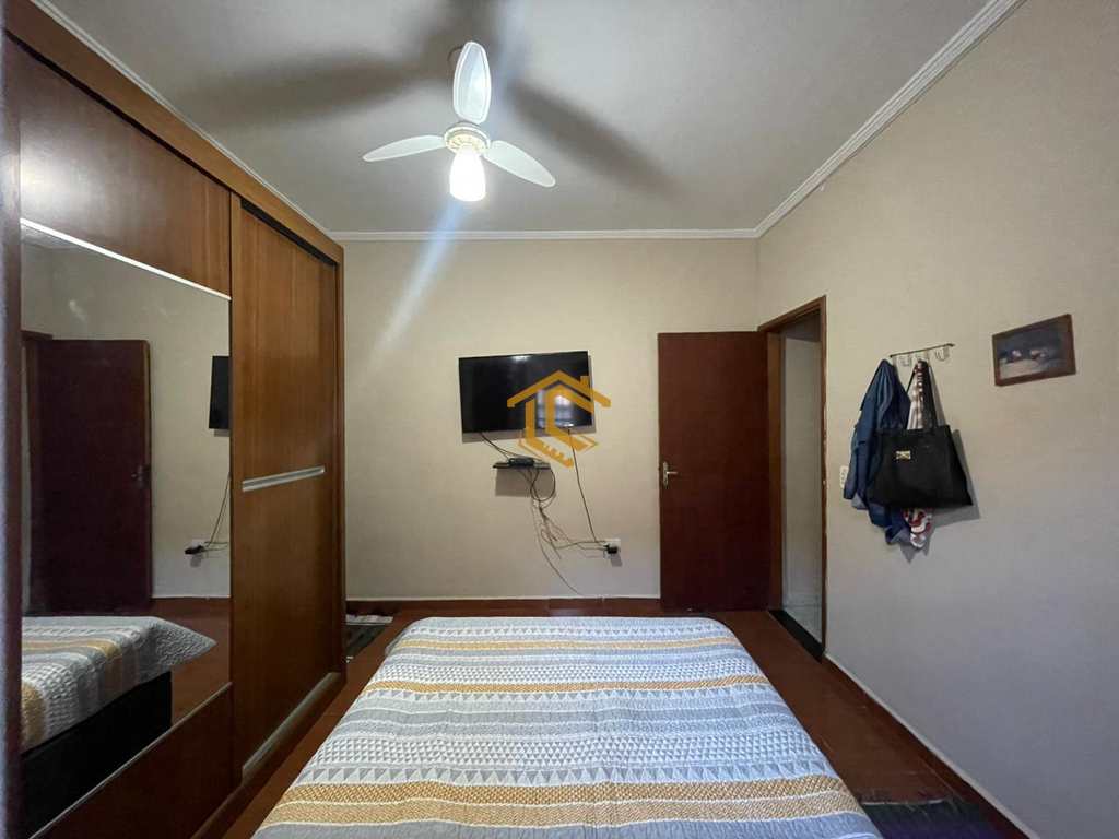 Casa em Praia Grande, no bairro Samambaia