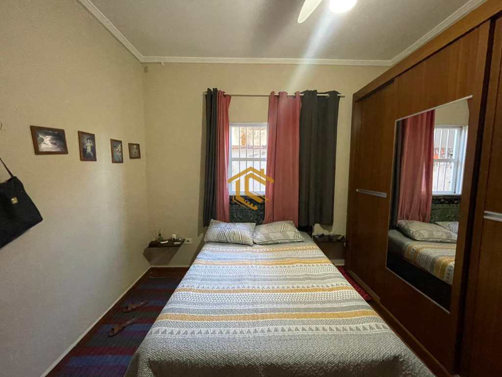 Casa em Praia Grande, no bairro Samambaia