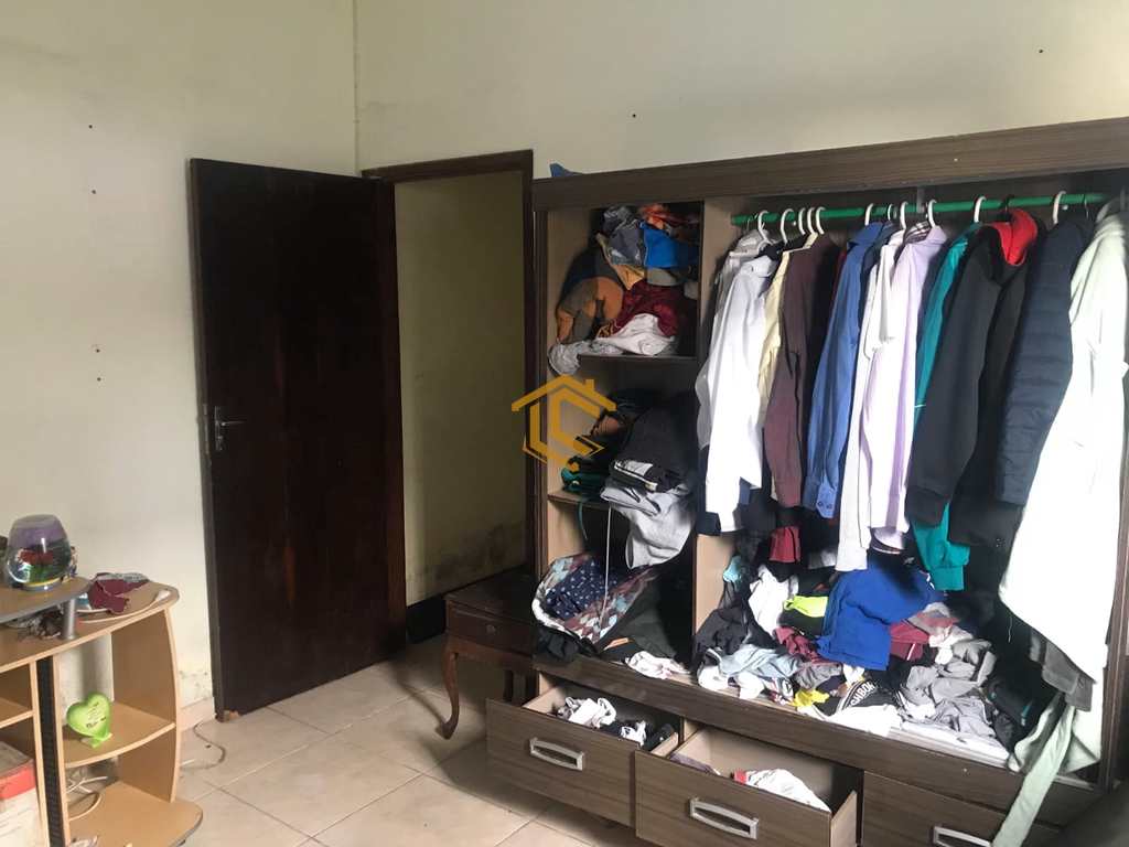 Casa em Praia Grande, no bairro Melvi