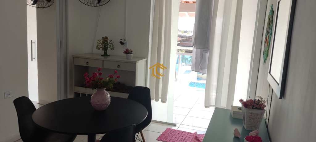 Casa em Praia Grande, no bairro Maracanã