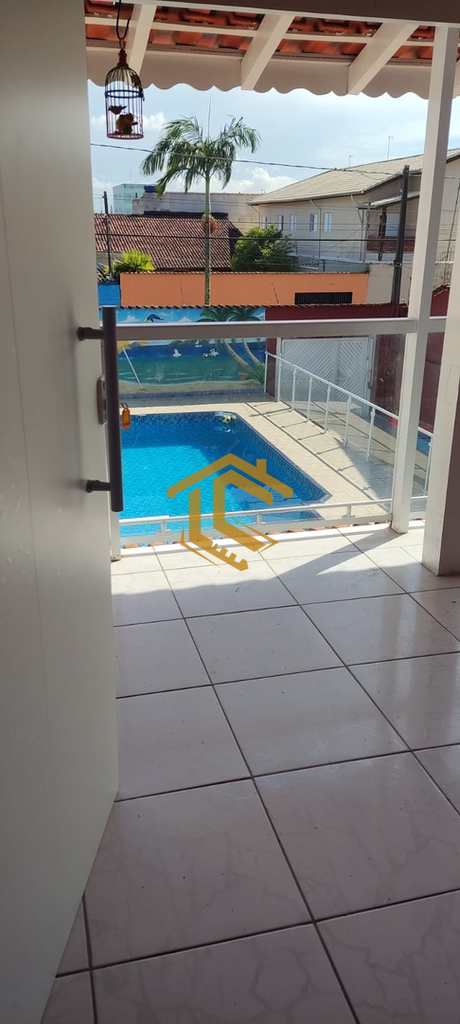 Casa em Praia Grande, no bairro Maracanã