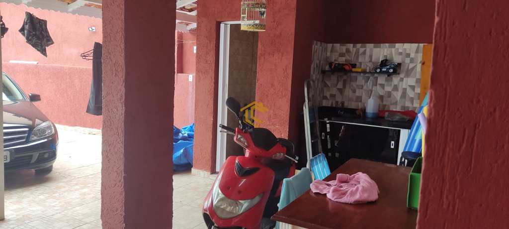 Casa em Praia Grande, no bairro Maracanã