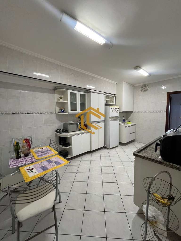 Apartamento em Praia Grande, no bairro Caiçara