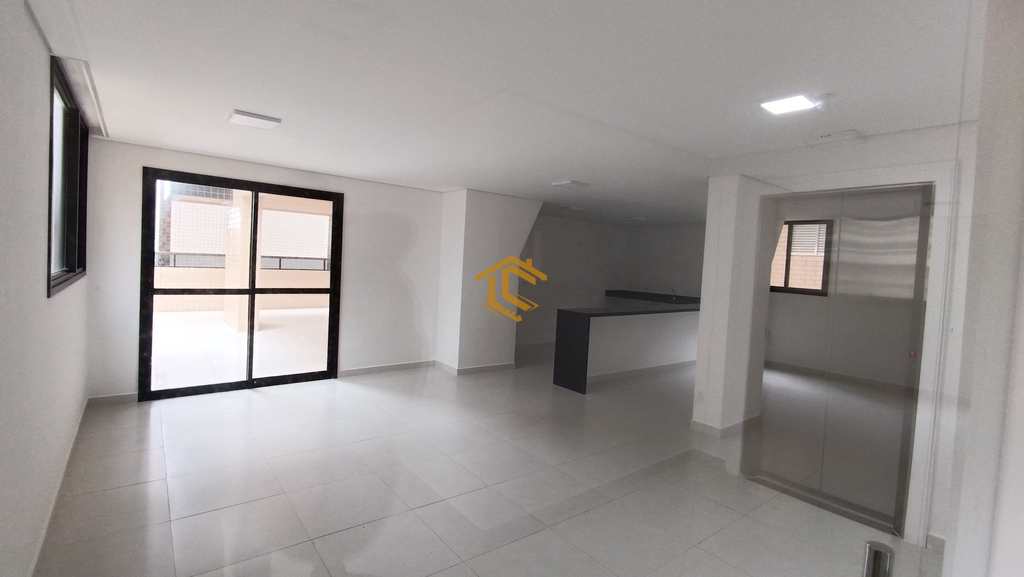Apartamento em Praia Grande, no bairro Canto do Forte