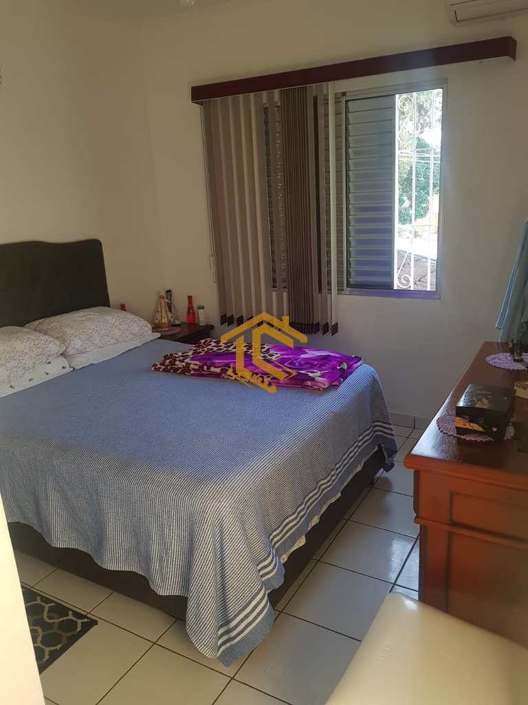 Casa em Praia Grande, no bairro Flórida