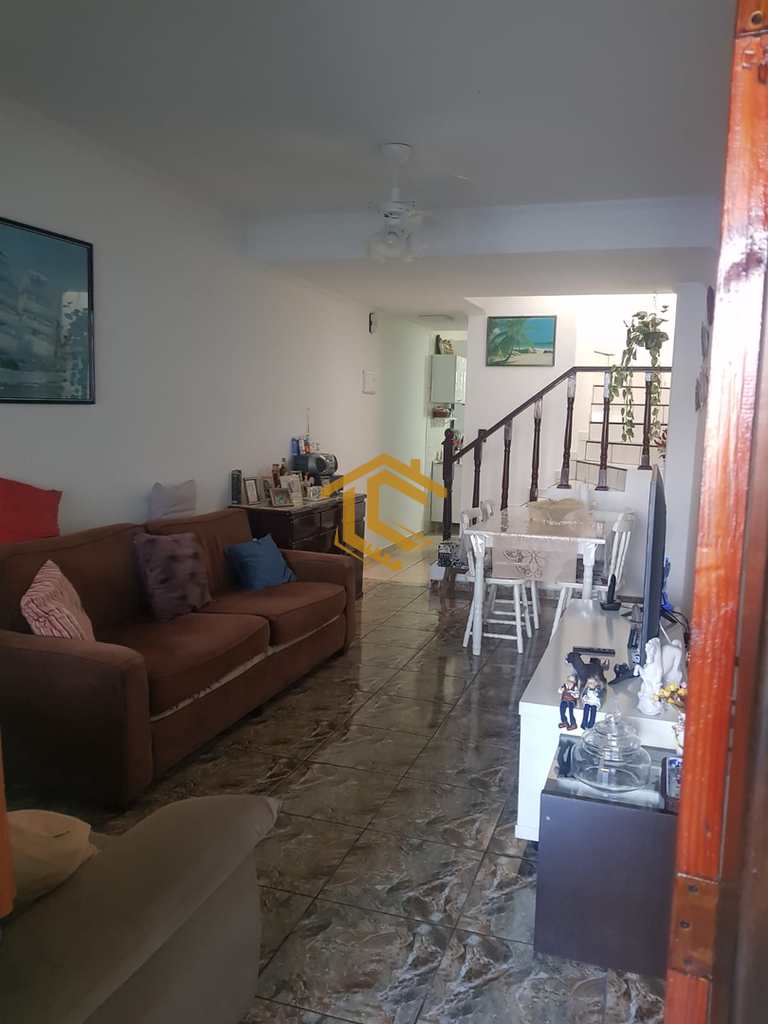 Casa em Praia Grande, no bairro Flórida