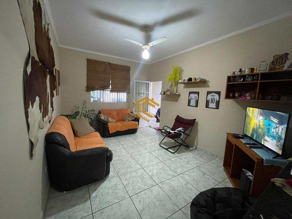 Casa em Praia Grande, no bairro Samambaia