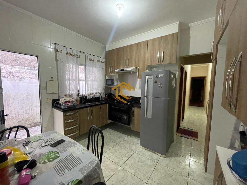 Casa em Praia Grande, no bairro Samambaia