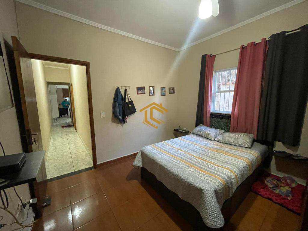 Casa em Praia Grande, no bairro Samambaia