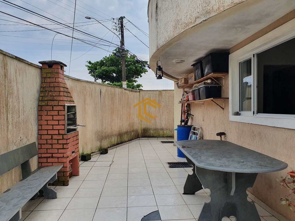 Casa em Praia Grande, no bairro Real