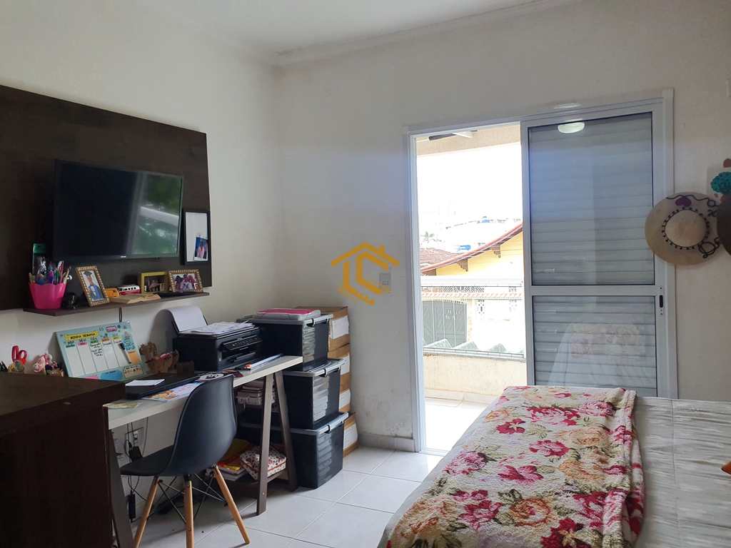 Casa em Praia Grande, no bairro Real