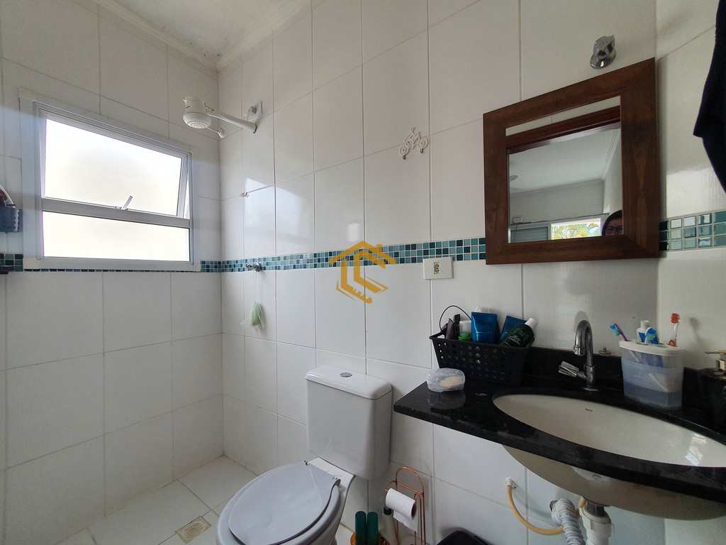 Casa em Praia Grande, no bairro Real