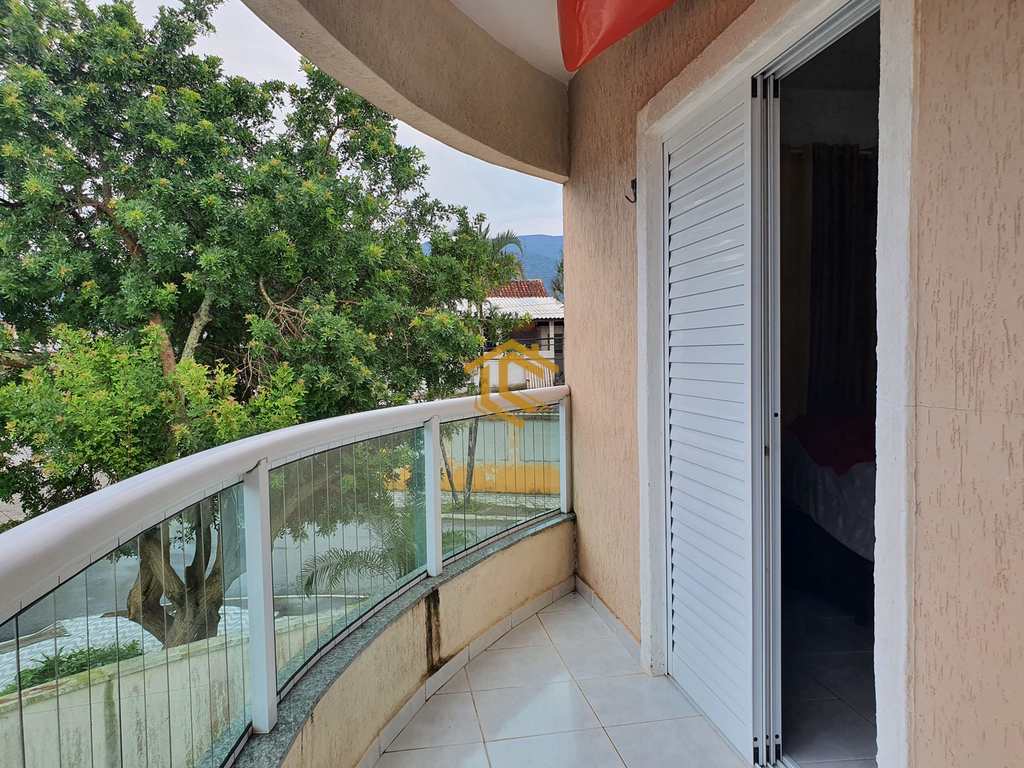 Casa em Praia Grande, no bairro Real