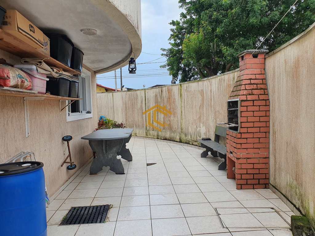 Casa em Praia Grande, no bairro Real