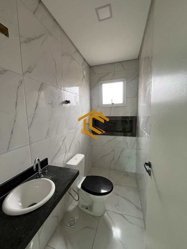 Casa de Condomínio em Praia Grande, no bairro Caiçara