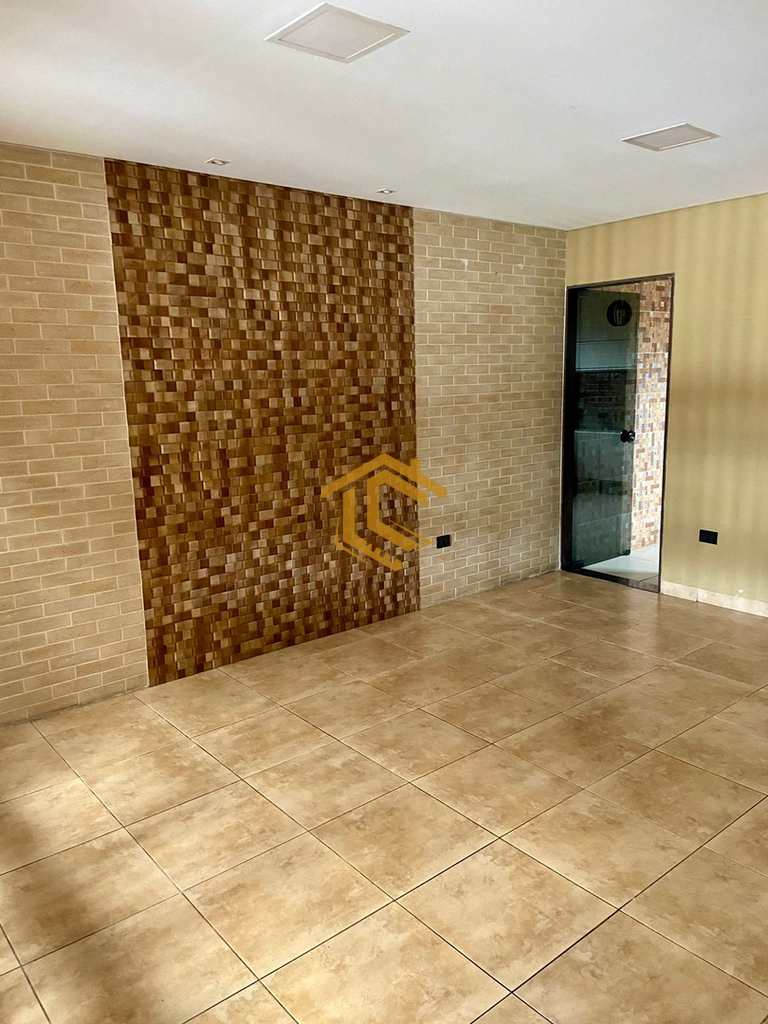 Casa em Praia Grande, no bairro Sítio do Campo