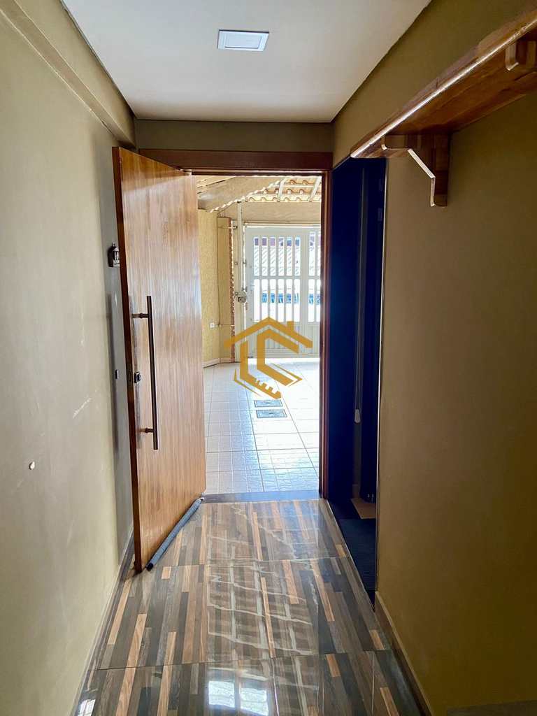 Casa em Praia Grande, no bairro Sítio do Campo