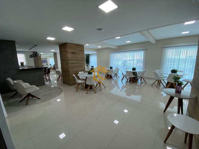 Apartamento em Praia Grande, no bairro Caiçara
