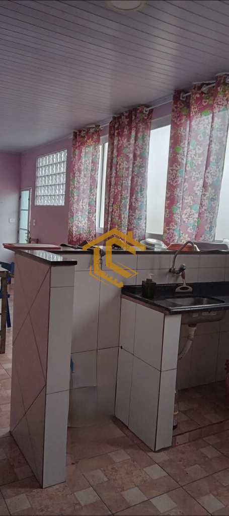 Casa em Praia Grande, no bairro Ocian