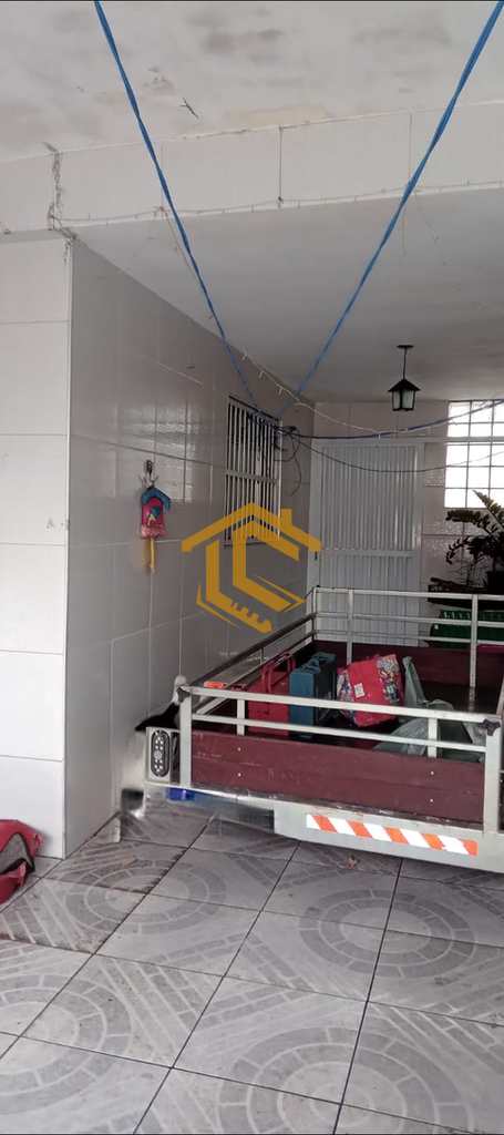 Casa em Praia Grande, no bairro Ocian