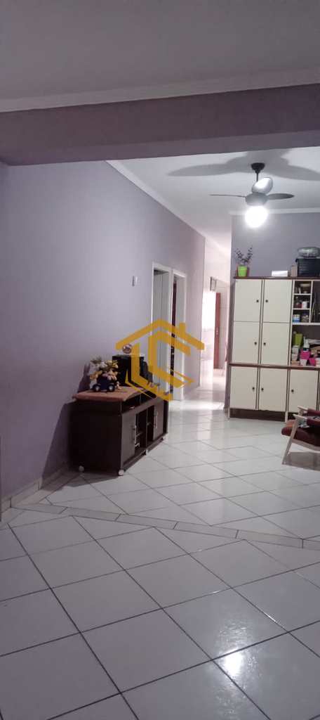 Casa em Praia Grande, no bairro Ocian