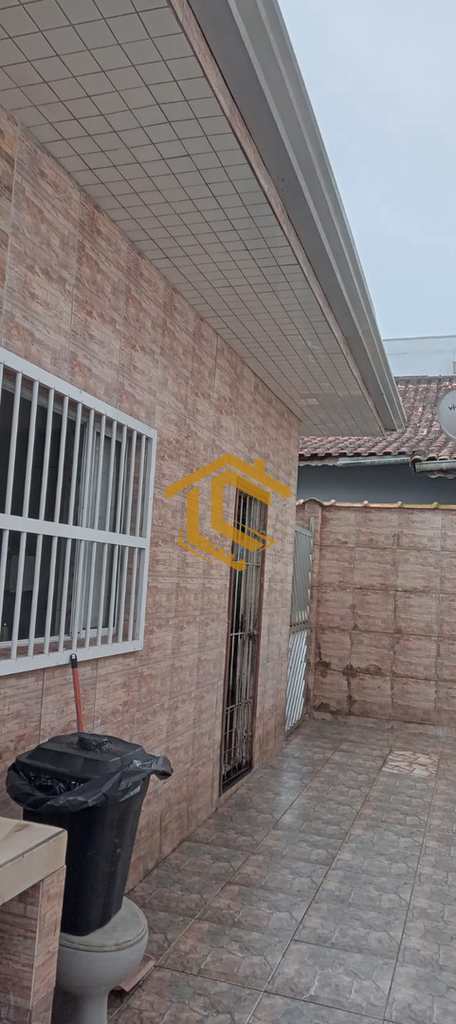 Casa em Praia Grande, no bairro Ocian