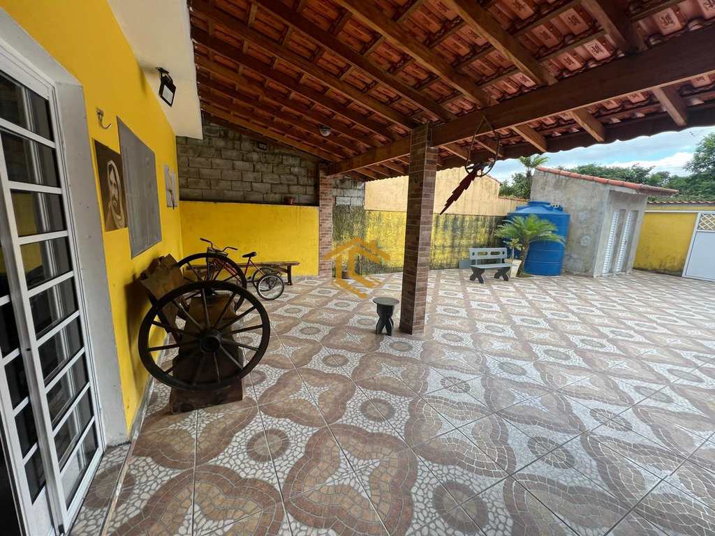 Casa em Itanhaém, no bairro Vila São Paulo